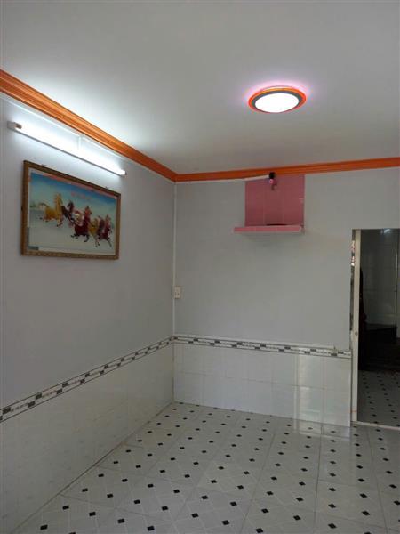 Nhỉnh 2 tỷ: Duy nhất một căn nhà đường Mã Lò cạnh bệnh viện Bình Tân